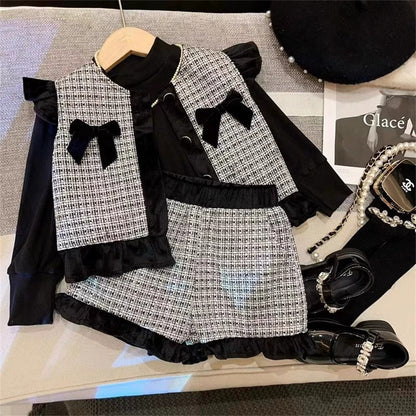 Conjunto infantil a cuadros con lazo