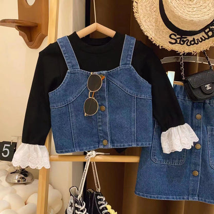 Conjunto de falda vaquera para niñas.
