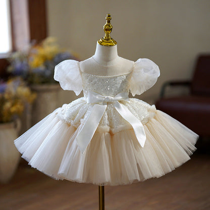 Vestido infantil con lazo brillante