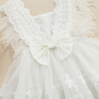 Vestido Infantil Encaje y Plumas